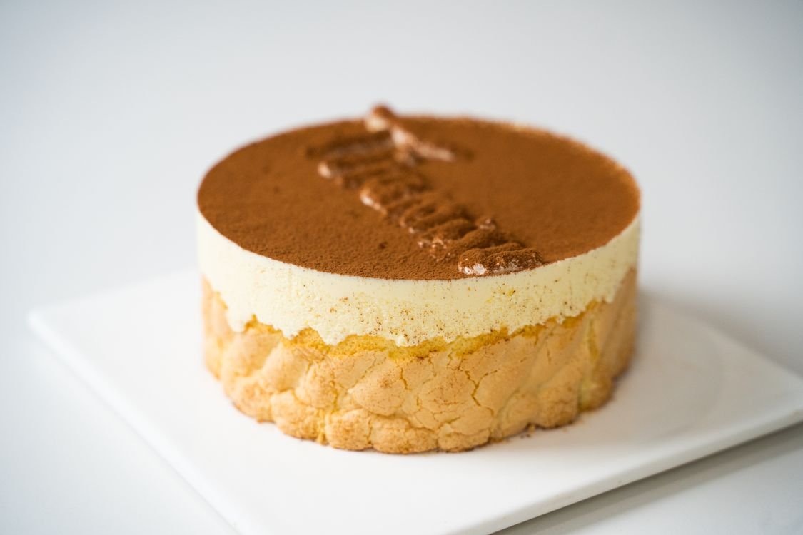 Cucchiaio con crema al mascarpone e cacao